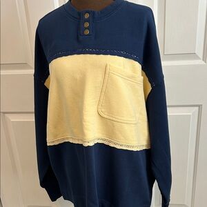 NWT Free People Crewneck Sweatshirt 💙